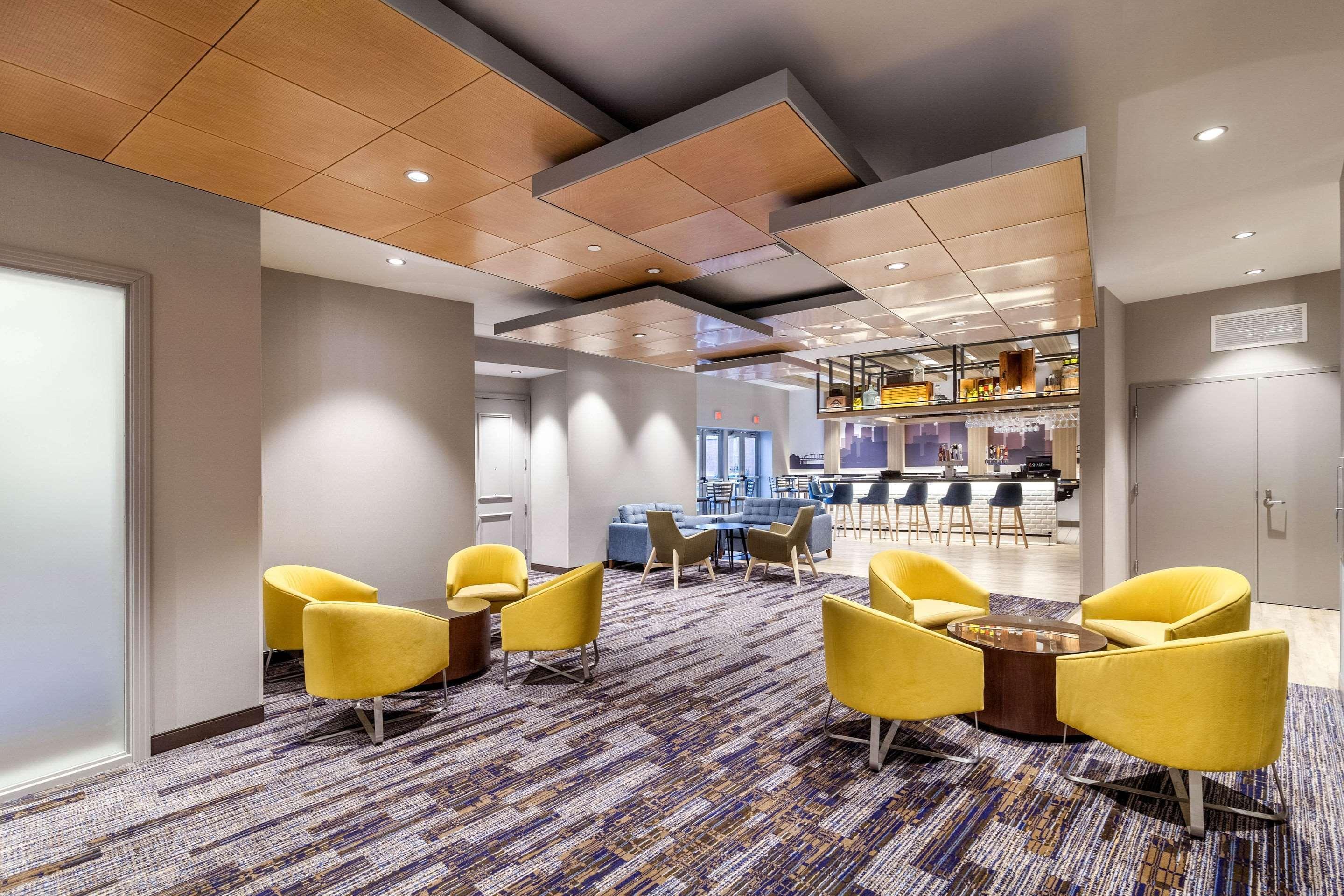 Cambria - Downtown 4*