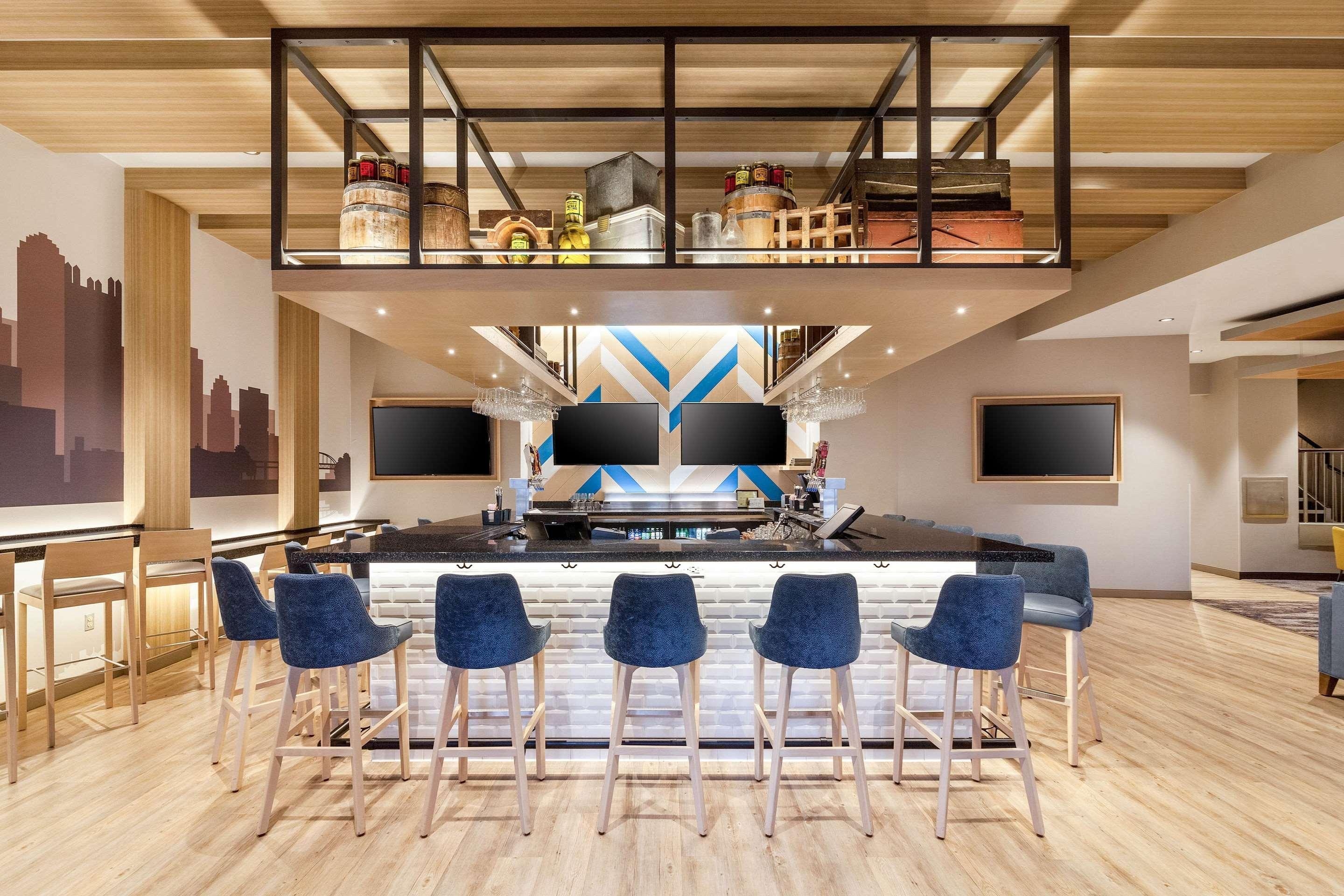 Hotel Cambria - Downtown