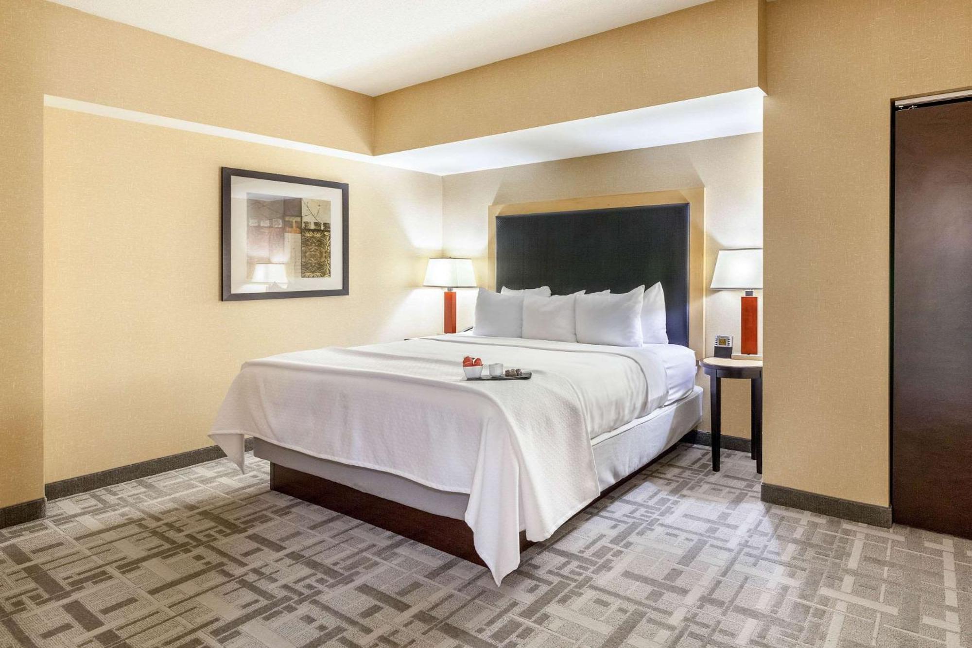 Cambria - Downtown 4*