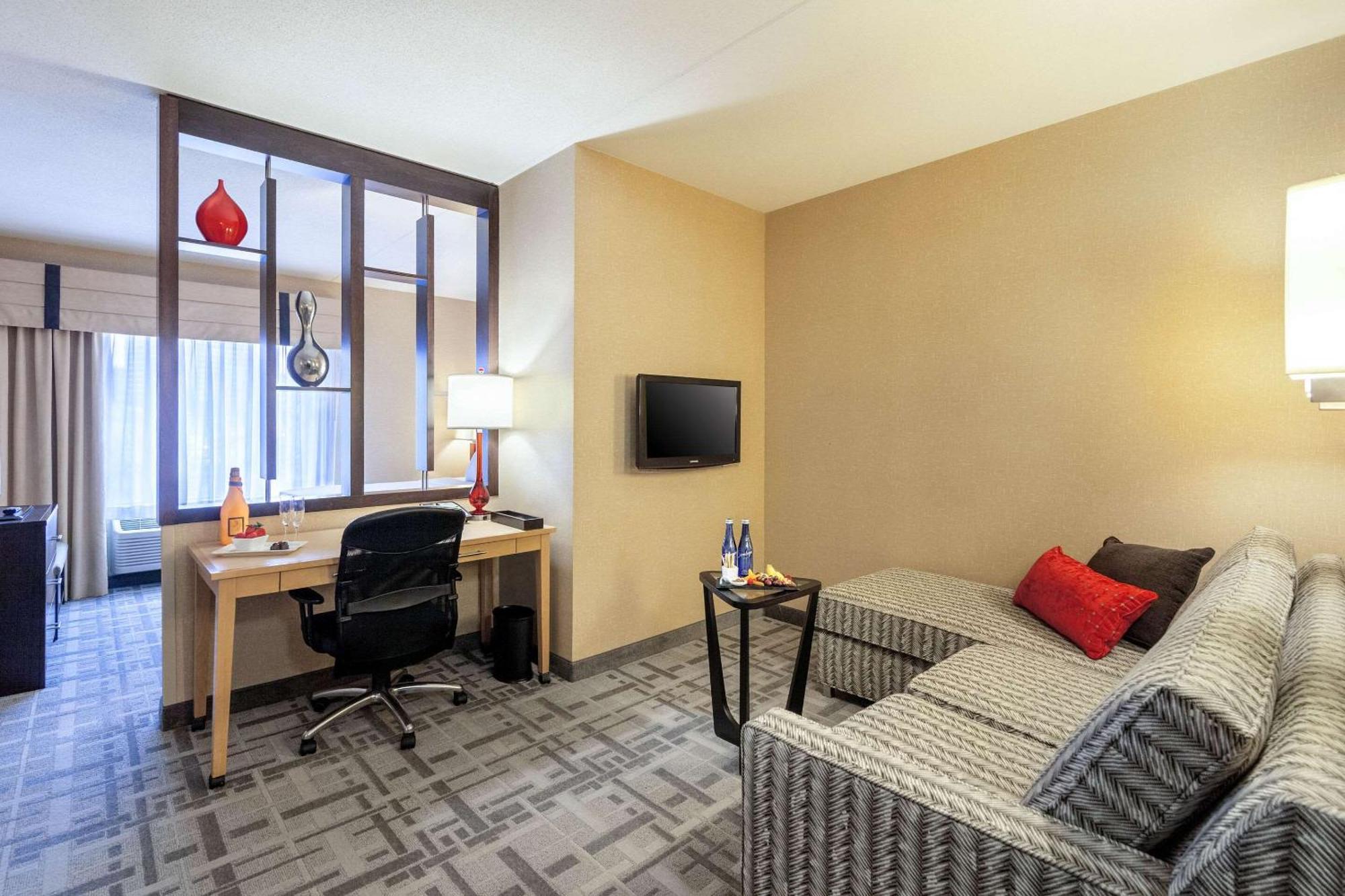 Cambria - Downtown 4*