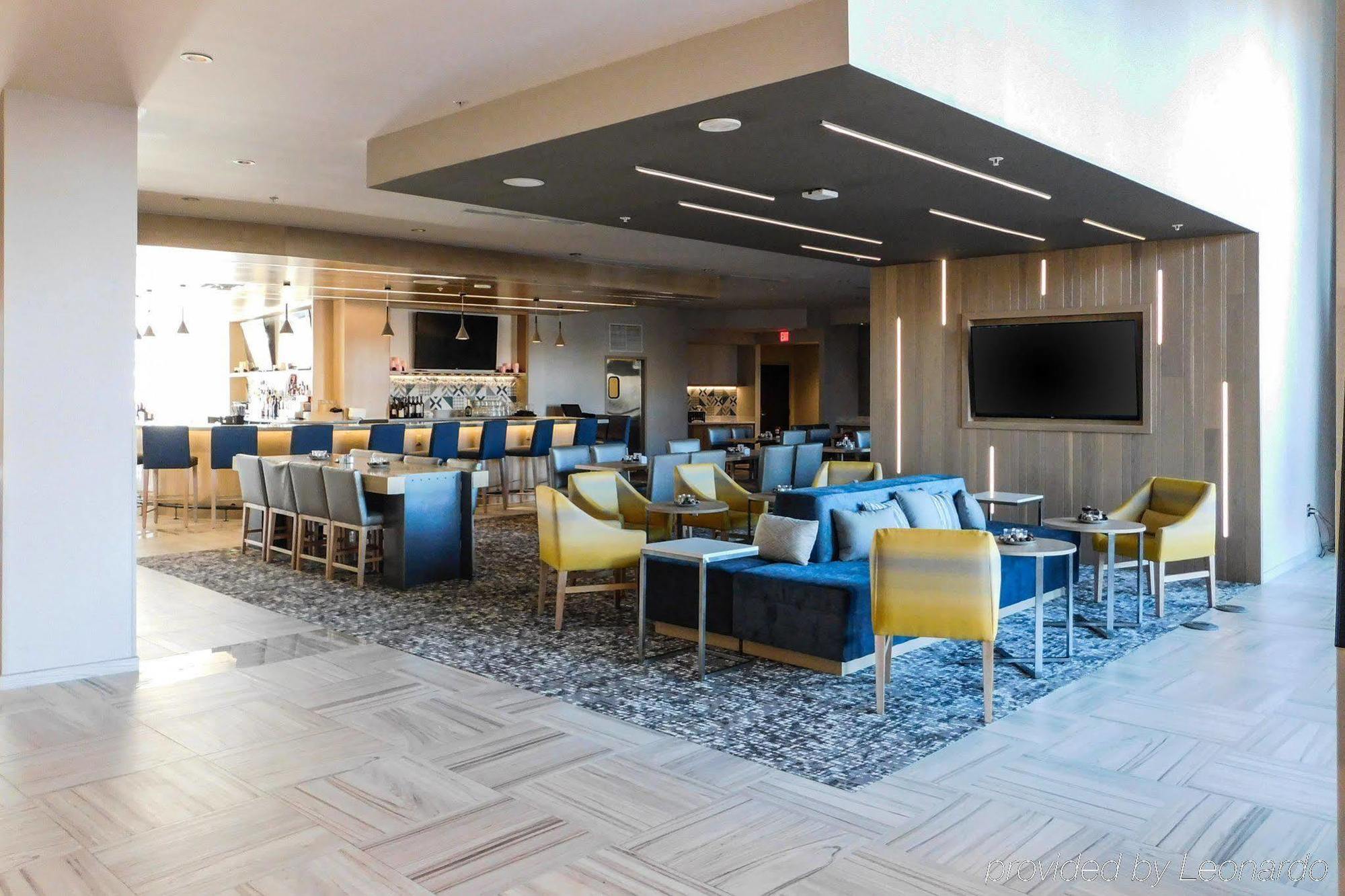 Hotel Cambria - Downtown